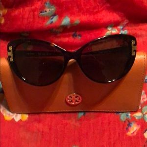 ❤️❤️ EUC AUTHENTIC Tory Burch Sunglasses ❤️❤️